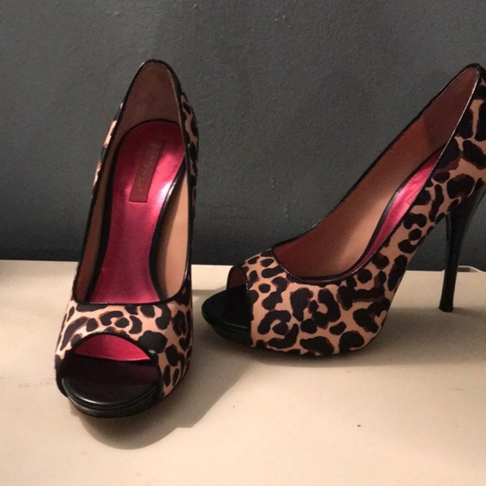 Betsey Johnson heels leopard